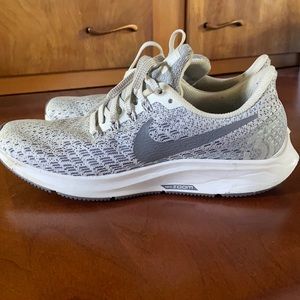 Women’s Nike Zoom sneakers